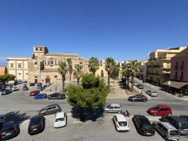 734. Sciacca Appartamento con terrazzo esclusivo a san michele