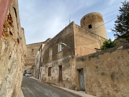 759. Due abitazione indipendenti al Castello Luna 