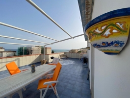752. Bellissima casa al mare con terrazzo a livello Sciacca c.da foggia 