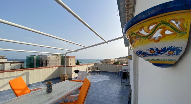 752. Bellissima casa al mare con terrazzo a livello Sciacca c.da foggia 